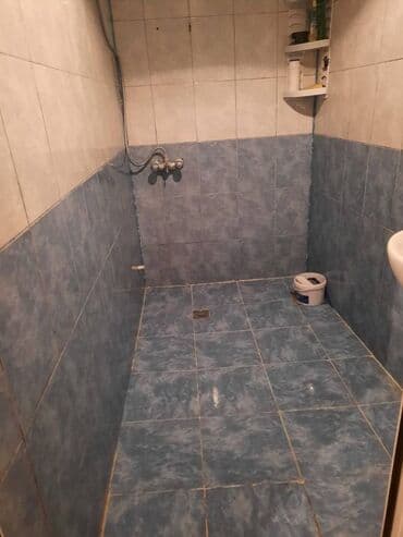 q qarayev m ucuz yataqxana satilir: Bakı, 2 otaqlı, Köhnə tikili, m. Neftçilər, 60 kv. m — 6