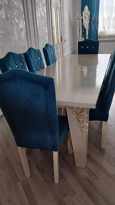 Qonaq otağı üçün, Açılmayan, Dördbucaq masa, 8 stul