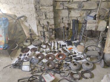 tek oturacaqlar: Avtomobil üçün tək oturacaq, qara rəngdə, mavi rəngli tikişlərlə — 2