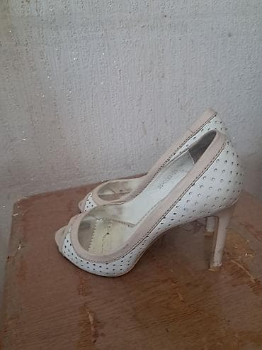 qadın papuşları: Qadın ayaqqabıları – 3 cüt klassik yüksəkdaban 1) Monica Ricci — 2