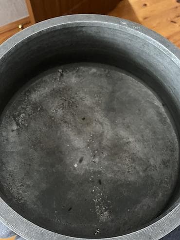 mış: Böyük ölçülü, qalın divarlı mis qazanın təsviri 4kq - Material: Döküm — 2