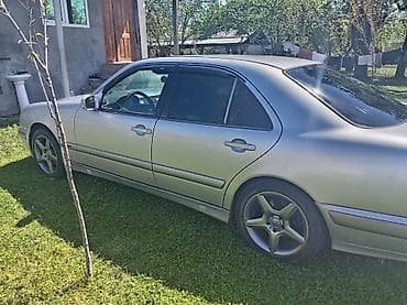 mercedes gl: Mercedes-Benz E-Class (W210) sedan - Kuzov: 4 qapılı sedan, gümüşü — 7