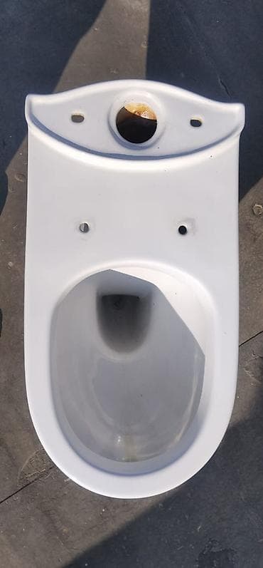 iyirmi yanvara aid şəkillər: Унитаз,в отличном состоянии, находится возле м.20 января (1мкр) — 4