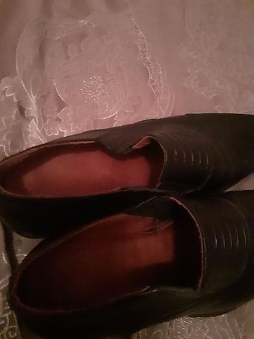 satt: Gencede satilir deri klassik ayaqabi Moskvadan baha alinib — 3