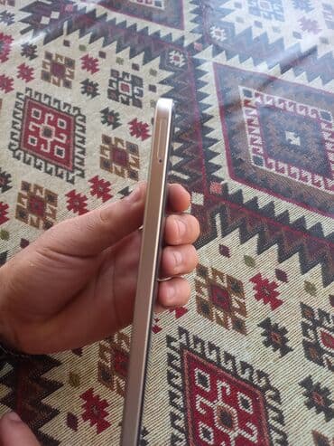 işlənməmiş telefonlar: Xiaomi 13 Lite, 256 GB, rəng - Qızılı, 
 Barmaq izi, İki sim kartlı — 5