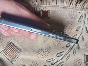 dubay tel: IPhone 15 Pro, 512 GB, Ağ, Qırıq — 2