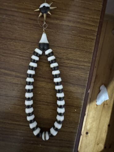 bəzək əşyası 9 hərfli: Bu tesbehin adı gece günüz tesbehidi bu tesbeh. Sayla olan tesbehdi — 2