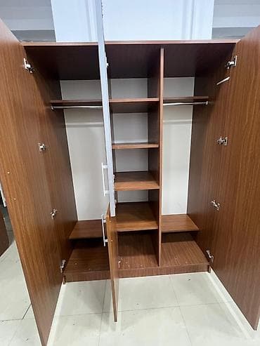 Üç qapılı paltar dolabı - Material: ağac teksturalı laminat/MDFlam - — 2