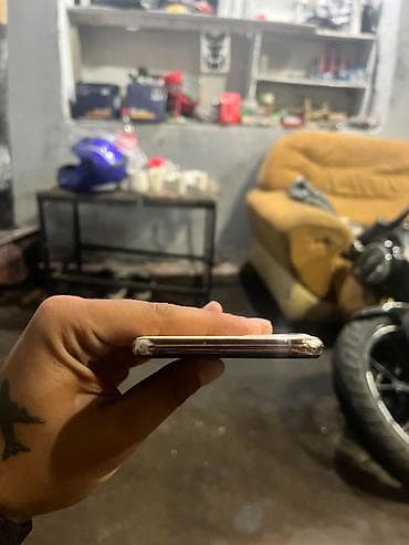 IPhone 11 Pro Max, 64 GB, Qızılı, Face ID — 1