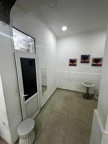 sac stolu: Gözəllik salonu üçün tam təchiz olunmuş iş məkanı - Geniş və işıqlı — 4