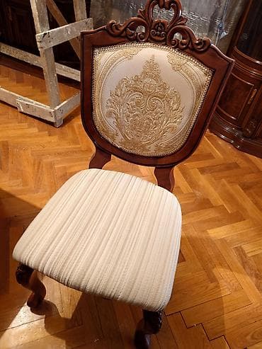 divarda kitab refi: İşlənmiş, Divan, Servant, İtaliya — 7