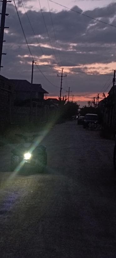 Транспорт: Kvadrosikl – benzinlə işləyən, 4 təkərli off-road ATV - Rəng — 4
