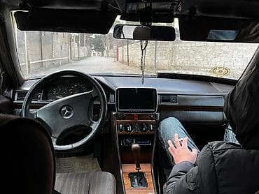 Aksesuarlar və tüninq: Mercedes-Benz E 200: 2 l | 1990 il Sedan — 10