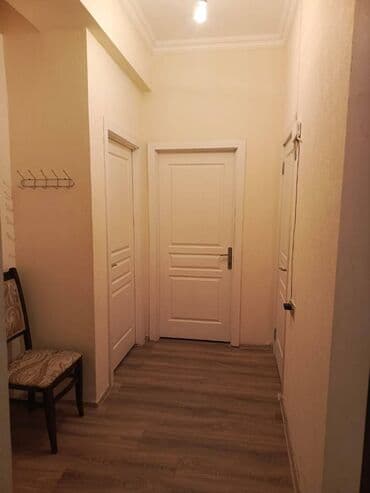 1 mənzil sutkalıq: Hövsan Mida 1 layihəsində, Yeni tikili, 7 mərtəbəli binanın 3-cü — 4