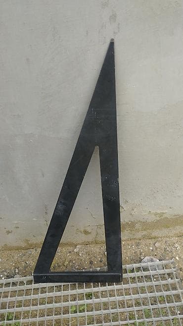 90 dərəcədir şüşə kəsmək üçündür . v. sairə sınığı caxtı yoxdur -