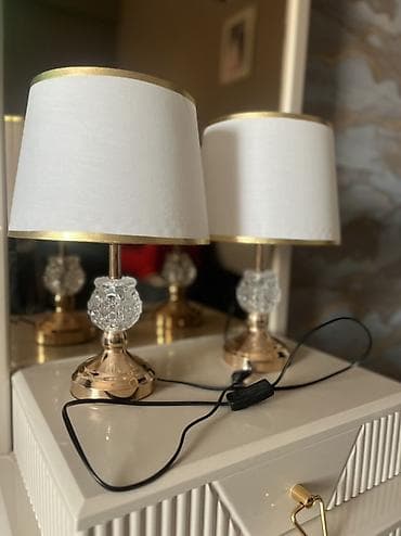 Təzədi heç işlenmiyib Real alıcı əlaqə saxlasın Masaüstü işıq lampası