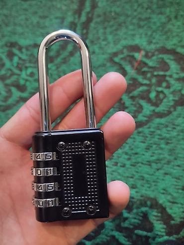 Furnitura və aksessuarlar: Rəqəmsal kombinasiyalı asma qıfıl - 4 rəqəmli kod sistemi: 0000–9999 — 2