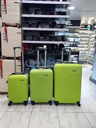 tekerli çantalar: Sərnişin çemodan dəsti – 3 ölçü - Rəng: parlaq yaşıl, zolaqlı tekstura — 1