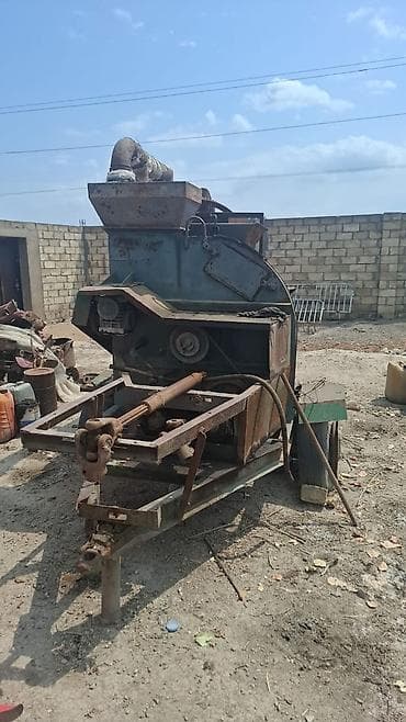 Kənd təssərüfatı avadanlığı: Sənaye təyinatlı iri ölçülü nasos və qoşqu üzərində yerləşdirilmiş — 3