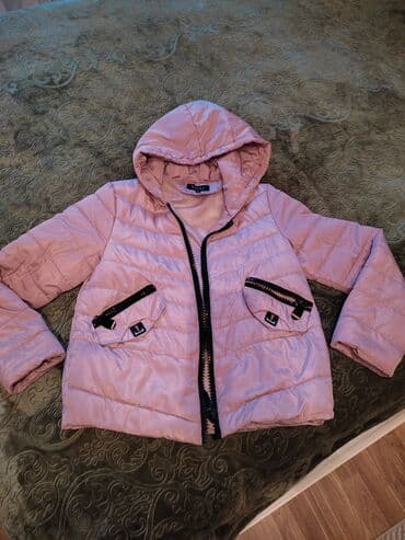 Əla vəziyyətdə səliqəli təmiz vəziyyətdə rəngi açıq çəhrayı papağın