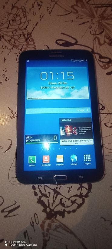 Samsung Galaxy Tab 3 8.0 (SM-T311) - 8.0 düym ekran, təxminən