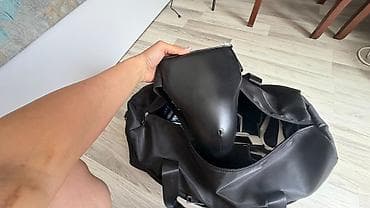 nerd satilir: Kikboksinq üçün avadanlıqlar satılır. Dəstə daxildir: Əlcəklər — 3