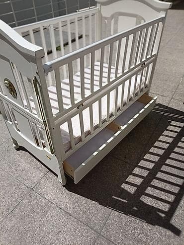Oğlan və qız üçün, Yeni, Dördbucaq, Beşik, Dəstsiz, Matras ilə, Yellənmə mexanizmsiz