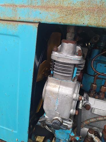 avto maşın: Minsk Traktor Zavodunun Belarus seriyasından dördçəkən traktor — 4