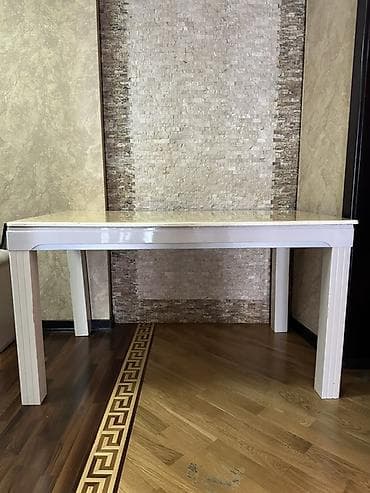 Masalar və oturacaqlar: Ağ rəngli yemək/iş masası - Klasik düz dizayn, dörd bərk ayaqlı — 2