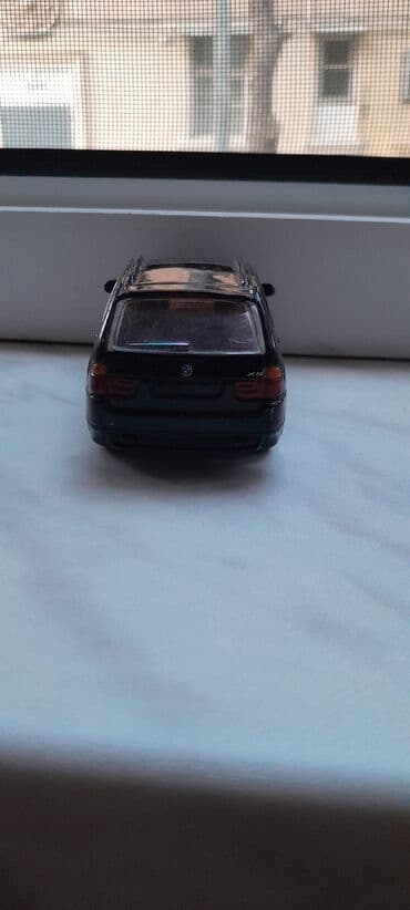 sundjer bob igracke: 5 man — 12