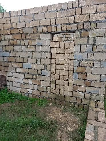 satlıq ev: Salom 2sot yarimda yarı tikili ev satılır işığı su quyusu var hazrdı — 3