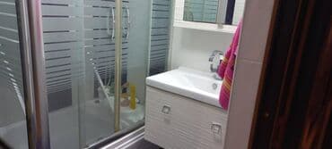 guneslide 3 otaqli evler: Yasamal rayonu,Yeni Yasamal Ləziz housenin yaxınlığında,18 — 6