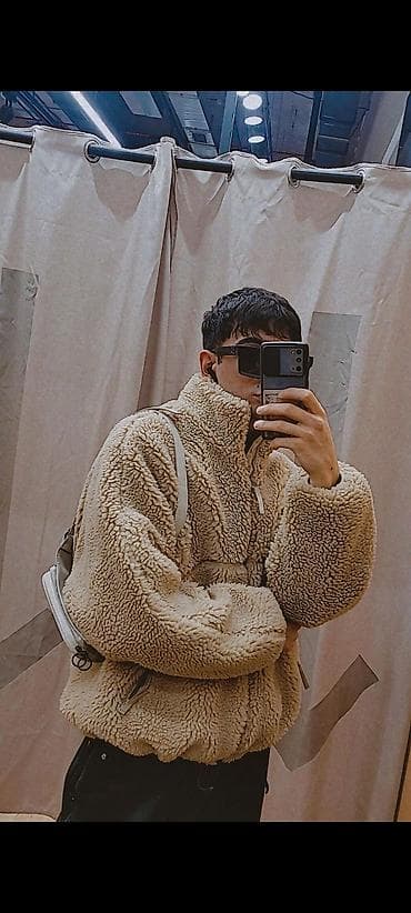 kolej jaket: Bershkada 140 azn idi. Unisex qısa fermuarlı teddiyə oxşar şerpa — 2