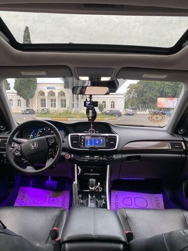 Motonəqliyyat: Honda Accord: 2 l | 2017 il Sedan — 10