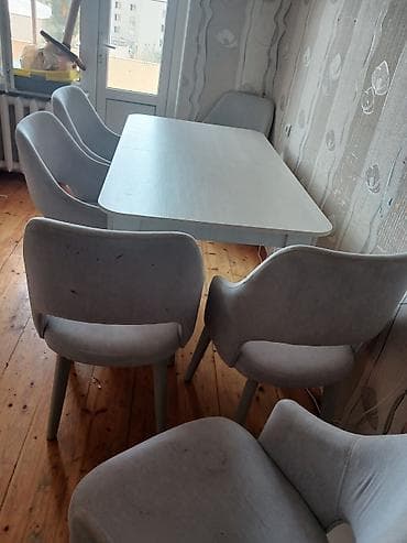 Açılan masa,mdf material və 6 dəbli oturacaq açıq boz rəngdə.Heç bir