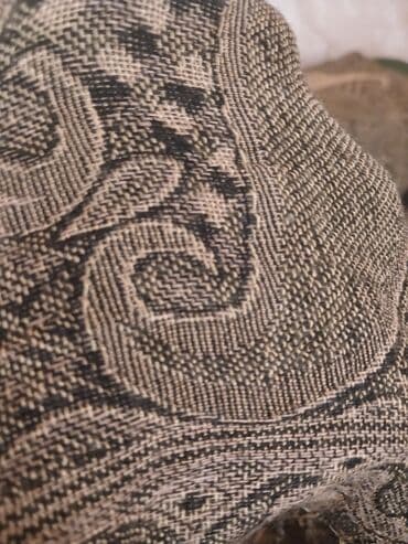 женские вязаные снуды: Şal paisley naxışlı boz rəngdədir. Yumşaq parça 55% polyester və 45% — 5