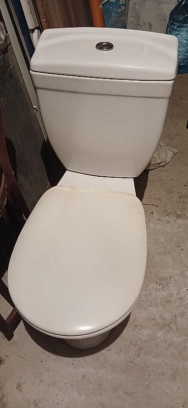 Ağ rəngli, kombo tipli unitaz dəsti - Çəndən və aşağı dayaqdan ibarət