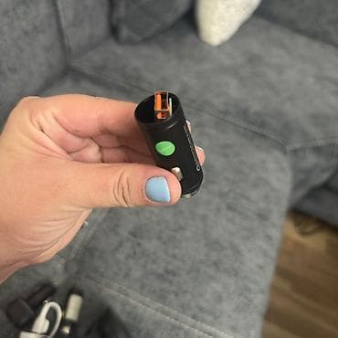 maqintafon ucuz: Avtomobil üçün aksesuarlar dəsti Dəstə daxildir: - Siqaret — 2