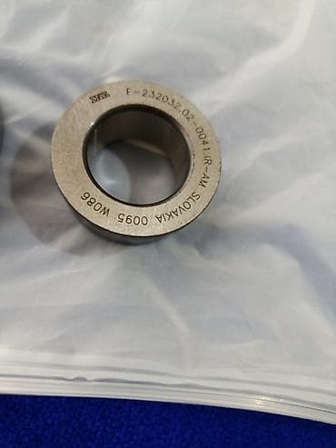 niva satilir: Məhsul: podşipnik 2 valgabag və arxa. ib5 ötrücü üçünancaq 1,8 — 4