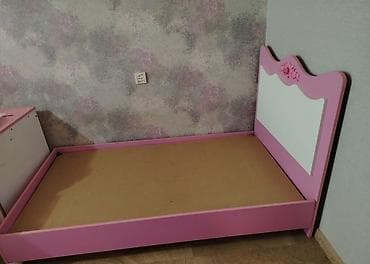 tek dolablar: Uşaq/yeniyetmə otağı üçün mebel dəsti üçün laminat 4 ed qapı və 2 ed — 2