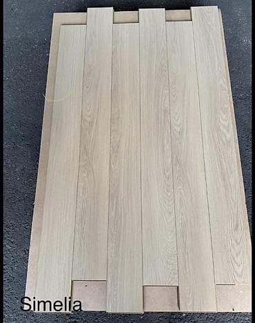 Laminate döşəmə panelləri – açıq palıd teksturası - Rəng/naxış: açıq