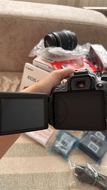 Elektronika: Canon EOS 650D EF-S 18-55 IS II Kit YENİ-sıfır - 18.0 MP APS-C CMOS — 6
