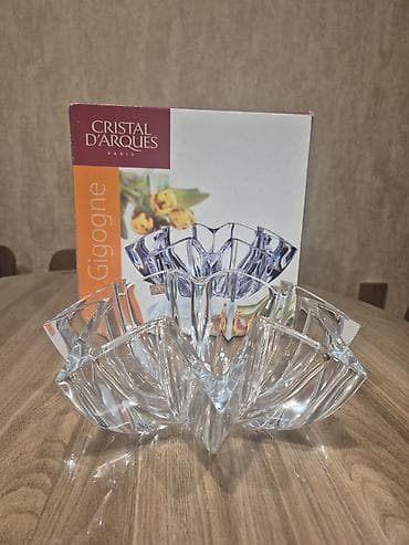 Cristal d'Arques brendi, Paris. Meyvə, desert, salat və şirniyyat