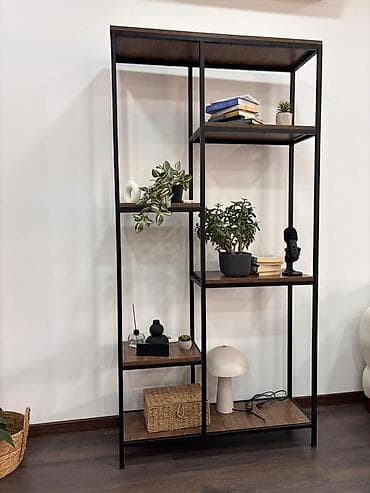 das kubik: Kitab rəfi, Düz — 1