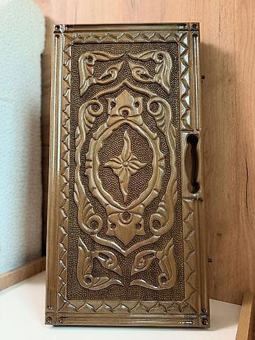 Электротранспорт: Oyma naxışlı taxta nərd dəsti - Material: bərk ağac (tam taxta), lak — 1