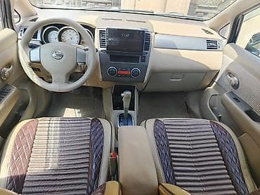 panel satisi: Nissan Tiida hatchback — qara rəng, 5 qapı, şəhər üçün qənaətcil və — 4