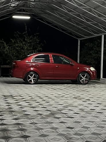 padpres satisi: Chevrolet Aveo LS sedan - Kuzov: 4 qapılı sedan, albalı/qırmızı rəng — 6