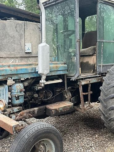 Traktor İşlək vəziyətdədir gördüyünüz kimi dirmixla yəni ot komliyanla