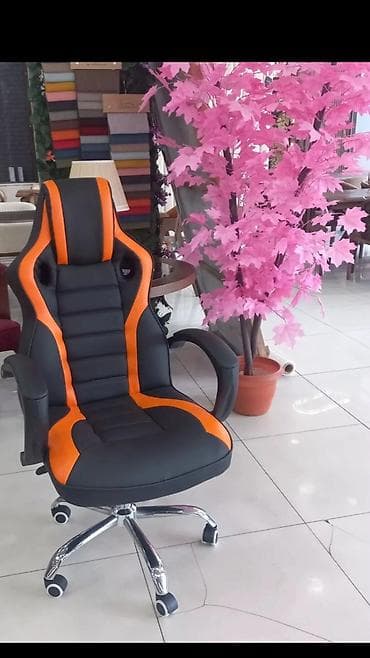 Ofis masaları: Yeni, Təkərli, Qolları tənzimlənir, Dəri — 9