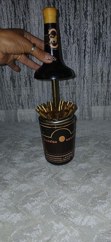Vintage “konyak butulkası” formasında siqaret qabı (siqaretnitsa). - — 2